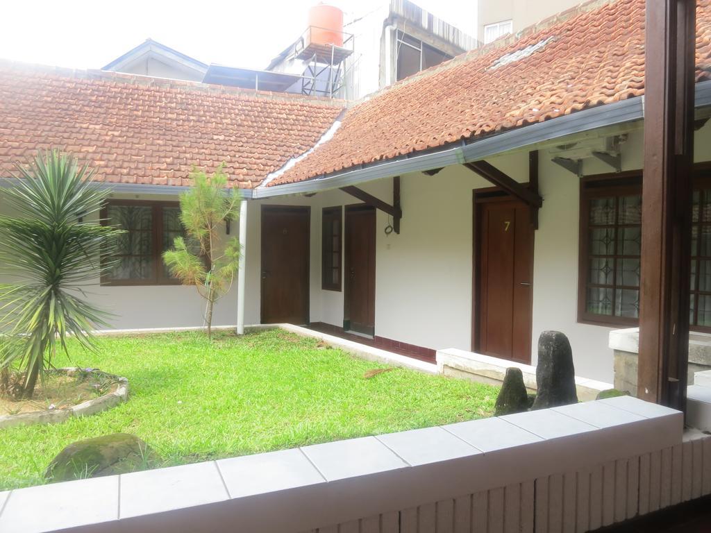 Elenor'S Home At Eyckman Bandung Exterior photo